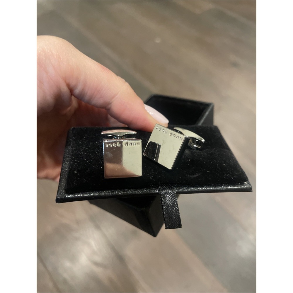 Hugo Boss Cufflinks Silver Tone Square – Excellent Condition